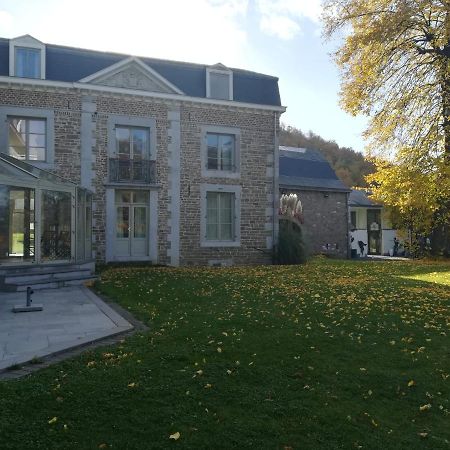 La Chambre Du Chateau De Bernalmont Liège Exterior foto