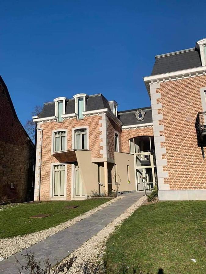 La Chambre Du Chateau De Bernalmont Liège Exterior foto