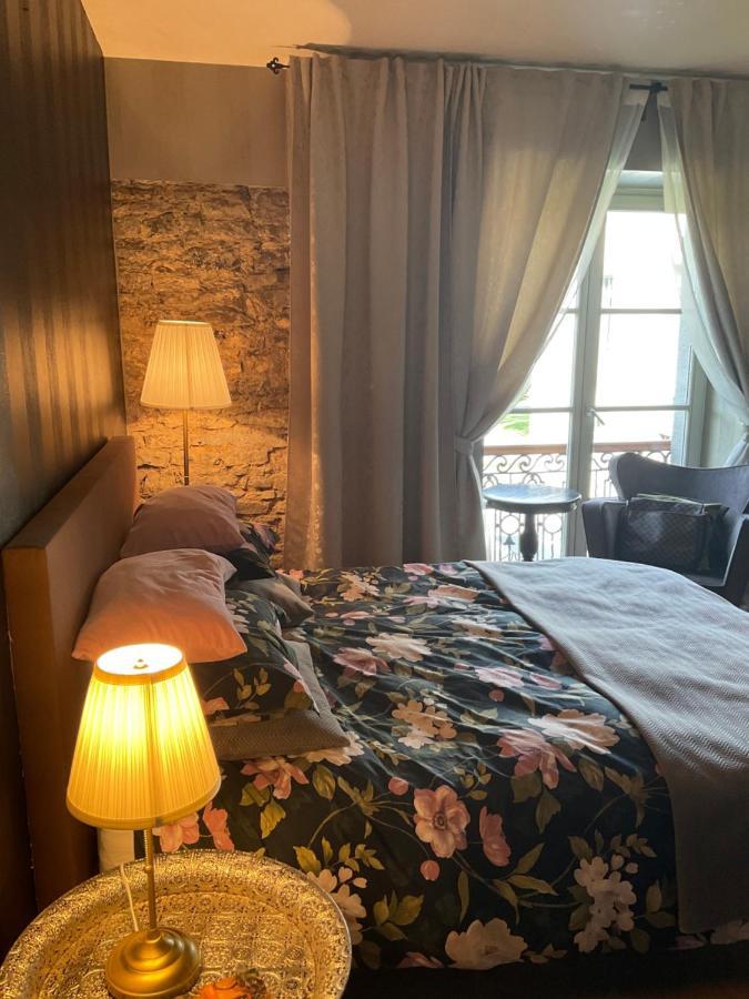 La Chambre Du Chateau De Bernalmont Liège Exterior foto
