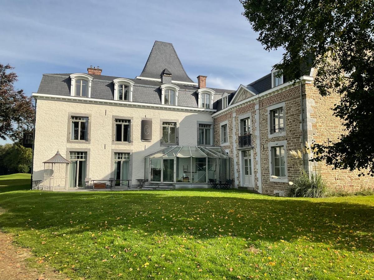 La Chambre Du Chateau De Bernalmont Liège Exterior foto
